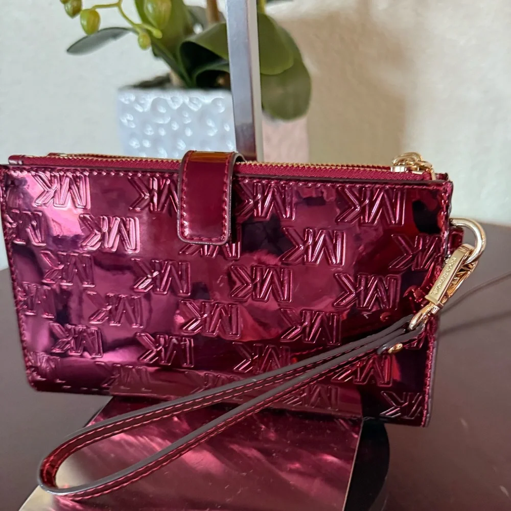 NWT MICHAEL Michael Kors Metallic Red Clutch - Picture 8 of 12